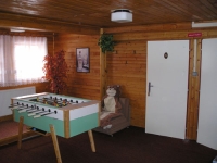 Privat Dubec, Terchova - spolocenska miestnost, stolny futbal